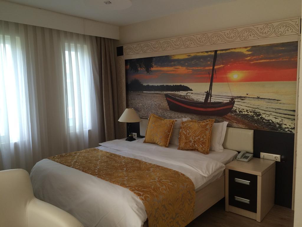 Rumana Hotel อานามูร์ ภายนอก รูปภาพ