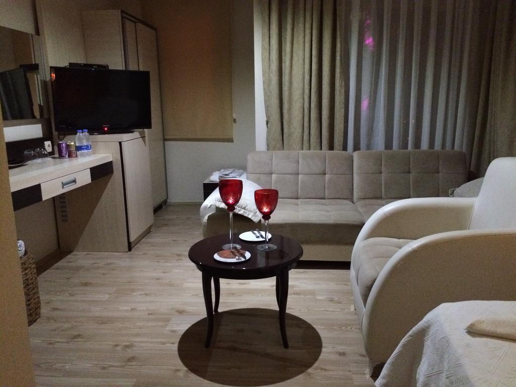 Rumana Hotel อานามูร์ ภายนอก รูปภาพ